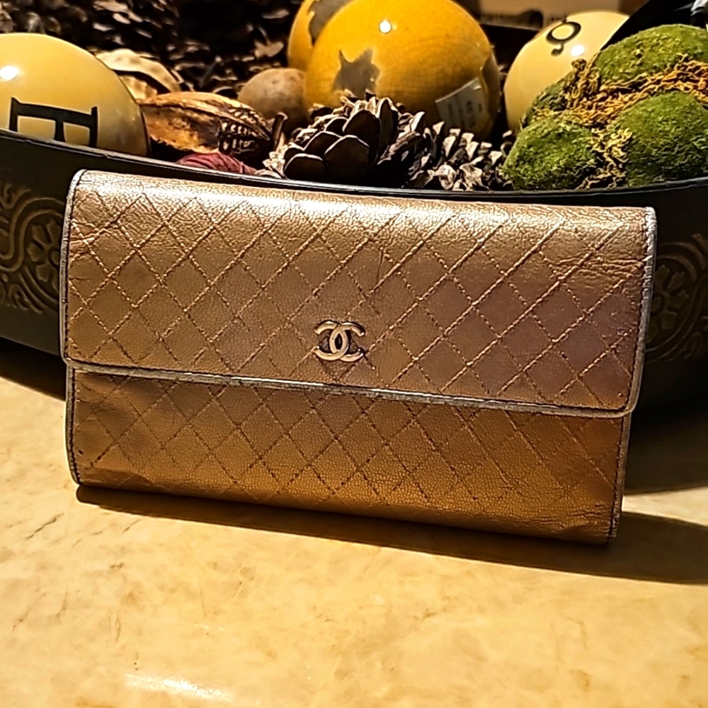 Chanel wallet